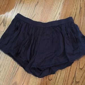 Billabong flowy shorts!